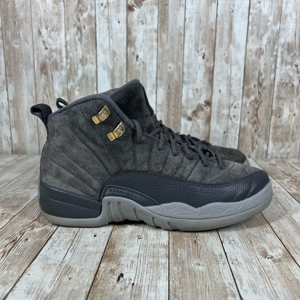 Jordan Athletic Shoes in Black and Gray